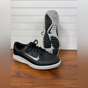 Nike men’s Vapor black & silver golf cleats with white Fit Sole. Men’s size 9.5